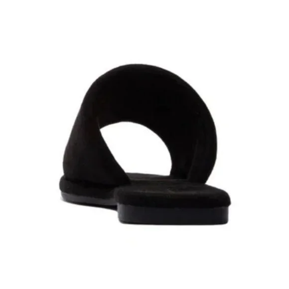 !! NEW !! Super Soft Slide Sandals in Black - Picture 3 of 9